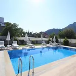 Βίλα With Private Pool For 10 People In Dalyan *