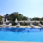 With Private Pool For 10 People In Dalyan *