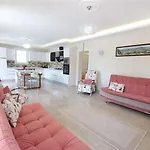 וילה With Private Pool For 10 People In Dalyan *