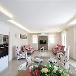 וילה With Private Pool For 10 People In Dalyan Ortaca (Mugla)