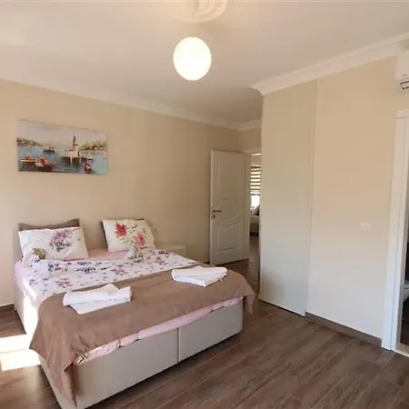 Willa With Private Pool For 10 People In Dalyan *