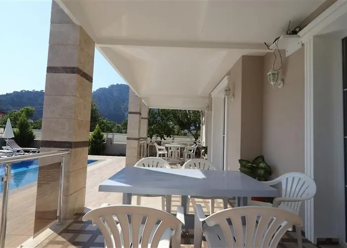 ヴィラ With Private Pool For 10 People In Dalyan オルタジャ