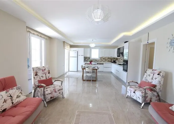 ヴィラ With Private Pool For 10 People In Dalyan オルタジャ