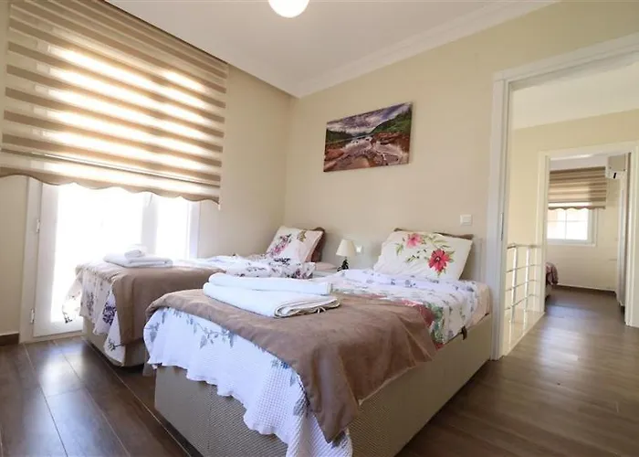 With Private Pool For 10 People In Dalyan *