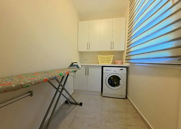 With Private Pool For 10 People In Dalyan ヴィラ