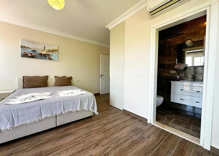 With Private Pool For 10 People In Dalyan